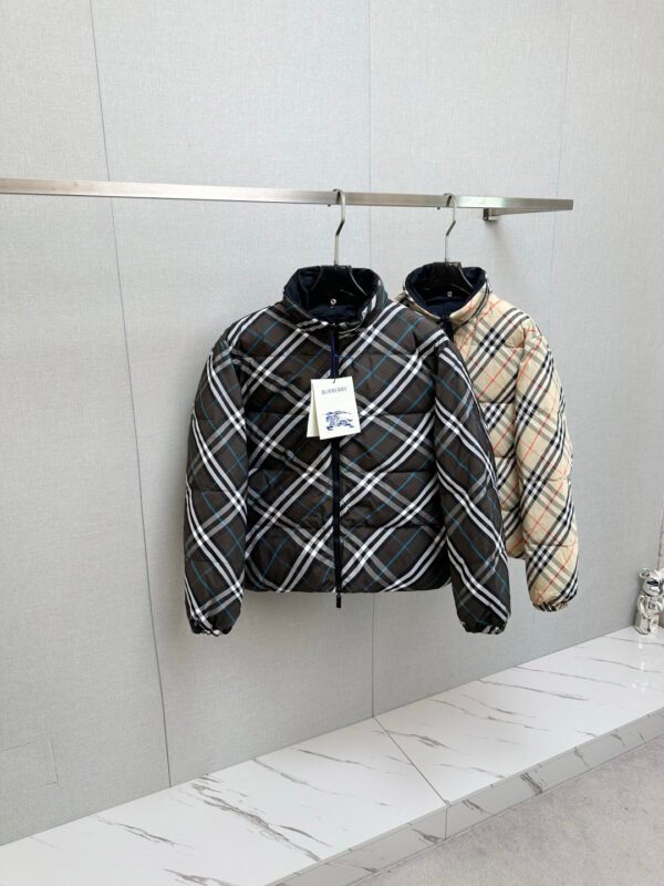 0608eab8 BRBY Check-Lined Puffer Jacket