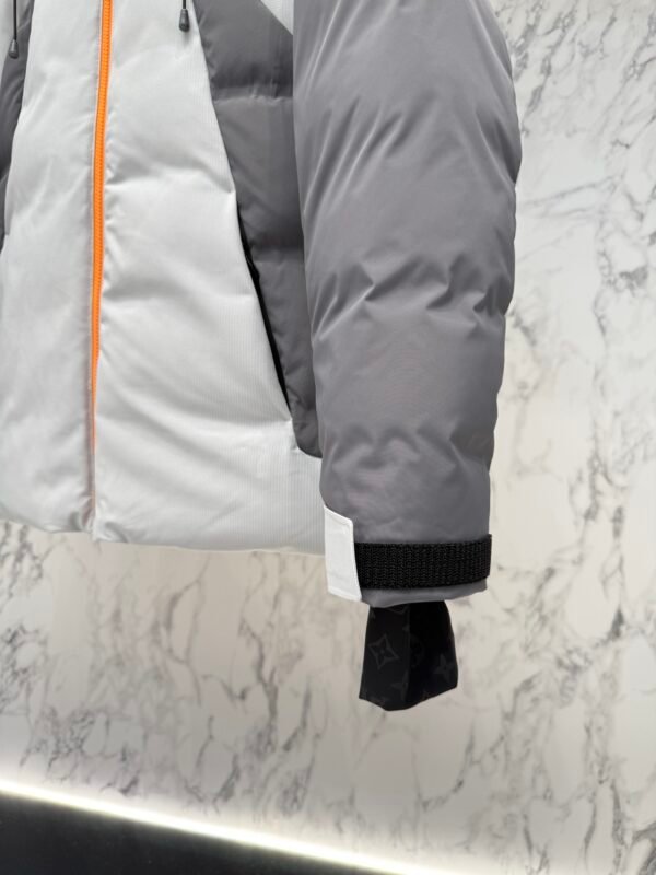 0ca23362 LV VOLCANIC ASH HOODED COAT