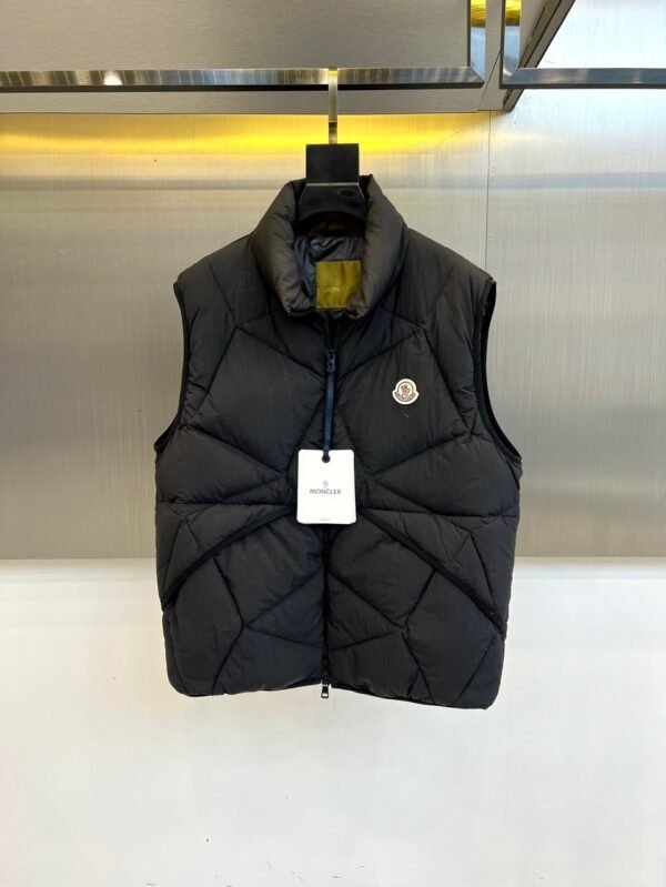 1bf521b4 MNCLR Padded Gilet - Black