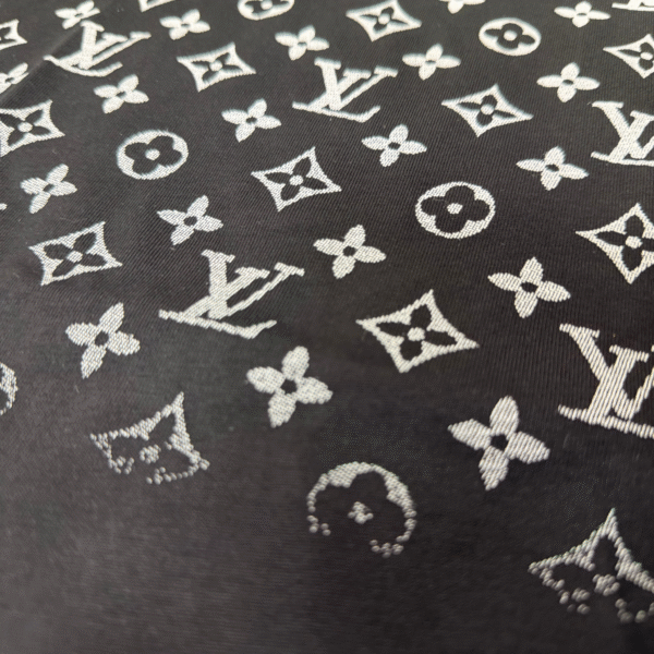 LVE MONOGRAM BLACK