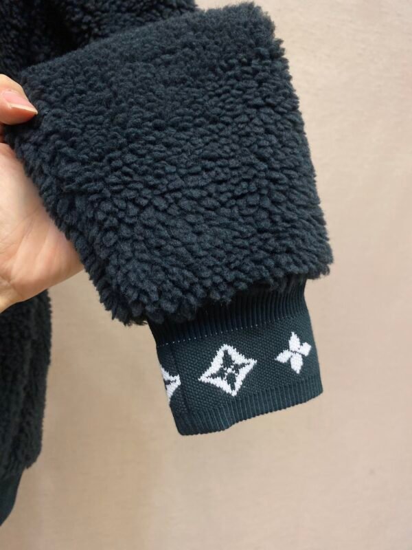 LV FLEECE BLOUSON IN NAVY BLUE