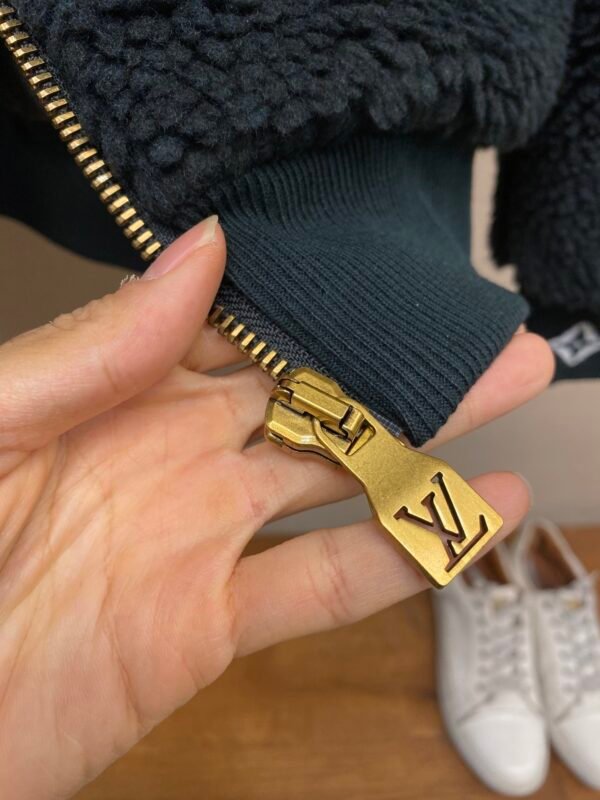 LV FLEECE BLOUSON IN NAVY BLUE