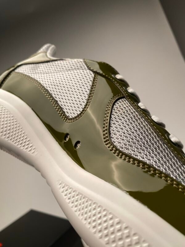 PRDA Trainers with Mesh Panels and Contrast Smooth Overlays - Olive Green