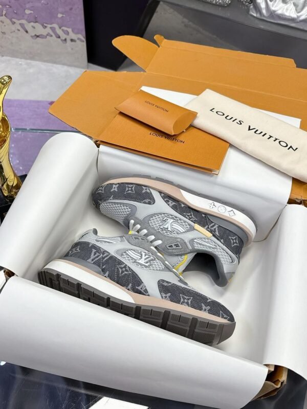 LVE Grey Mesh Runner Trainers