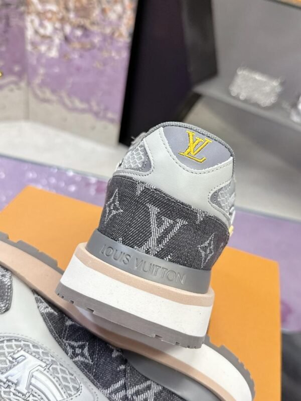 LVE Grey Mesh Runner Trainers