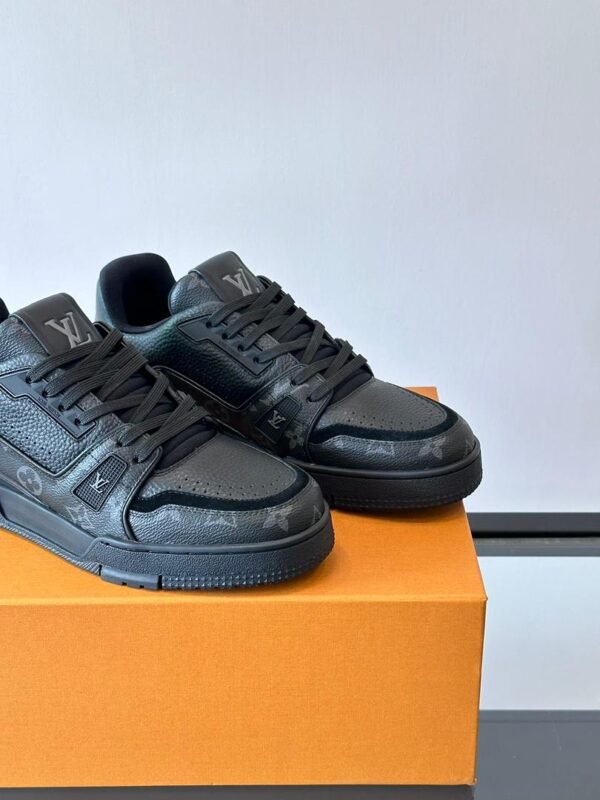 LVE Black Low Trainers