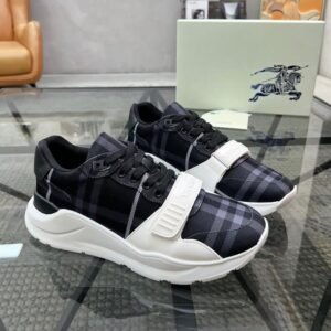 BRBY BLACK CHECK STRAP TRAINERS
