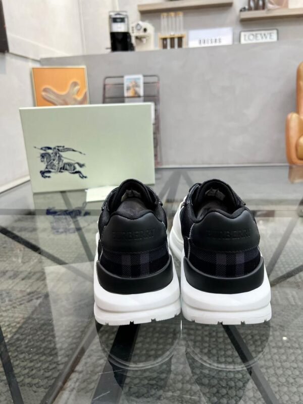 BRBY BLACK CHECK STRAP TRAINERS