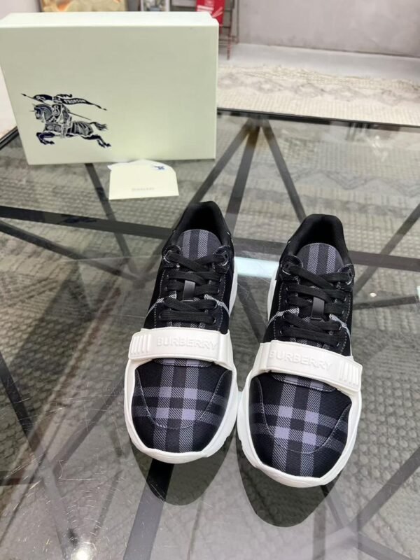 BRBY BLACK CHECK STRAP TRAINERS