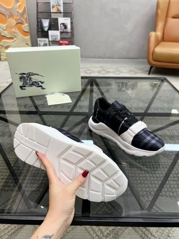 BRBY BLACK CHECK STRAP TRAINERS