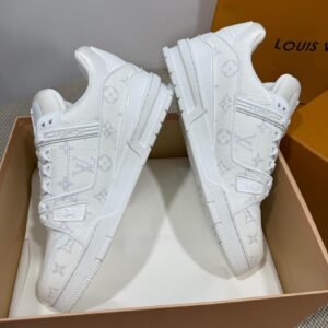 LVE WHITE MONOGRAM TRAINERS