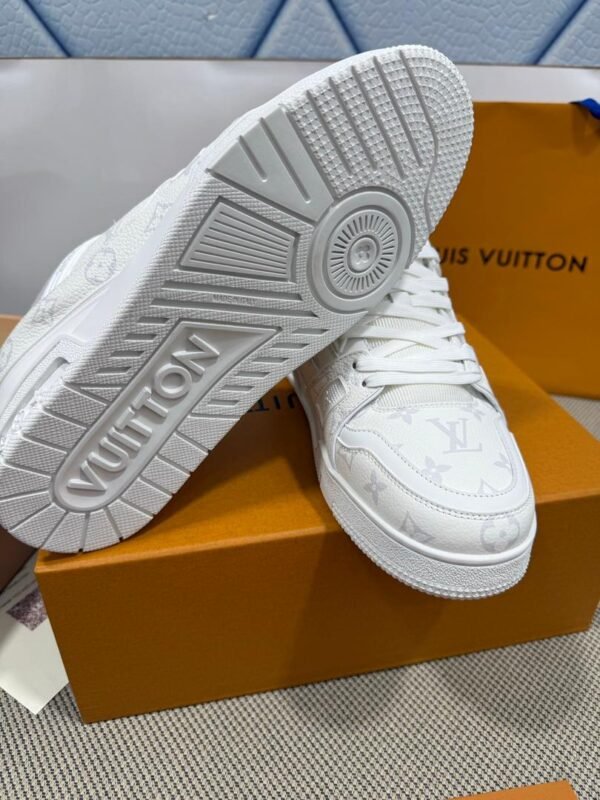 LVE WHITE MONOGRAM TRAINERS