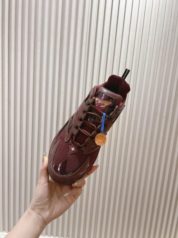 LVE BURGUNDY MESH TRAIL TRAINERS