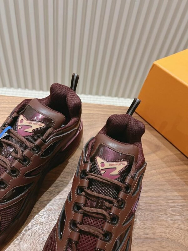 LVE BURGUNDY MESH TRAIL TRAINERS