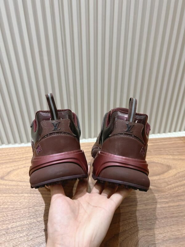 LVE BURGUNDY MESH TRAIL TRAINERS