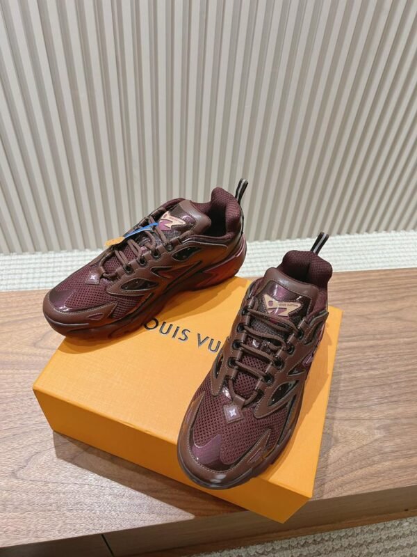 LVE BURGUNDY MESH TRAIL TRAINERS