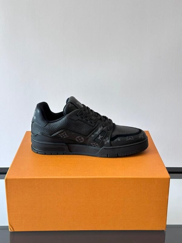 LVE Black Low Trainers