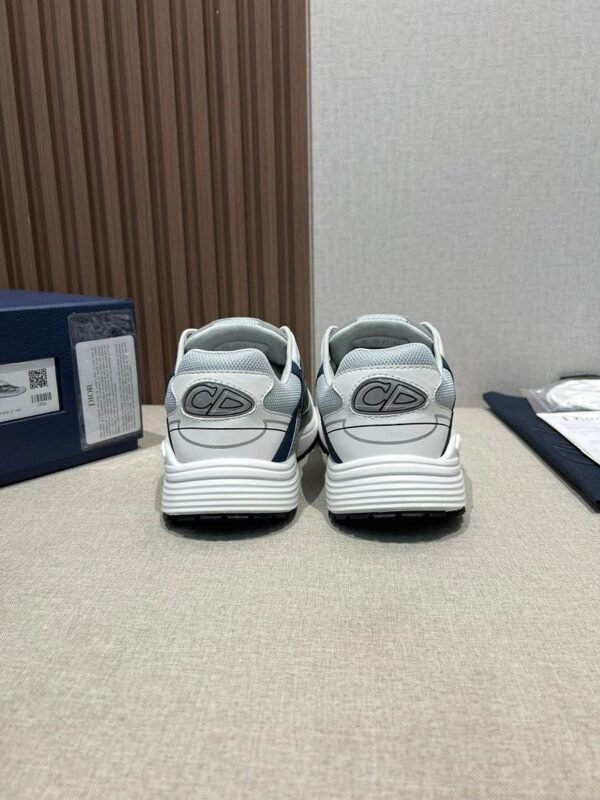 DXR CD Blue Low Trainers