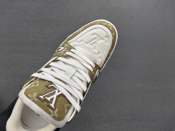 LVE Olive Low Trainers