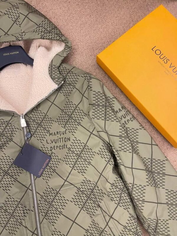 LV DAMIER ZIP-UP REVERSIBLE COAT