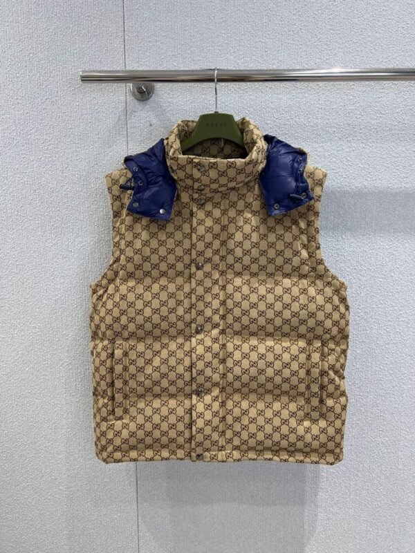 GCCI CANVAS BEIGE DETACHABLE HOOD AND SLEEVES