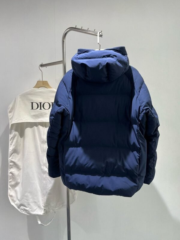 CD HOODED PUFFER COAT