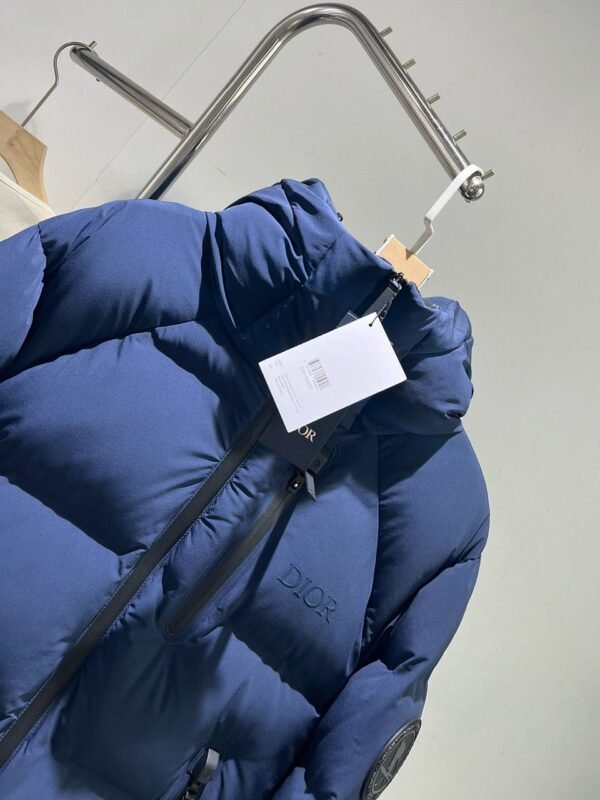 CD HOODED PUFFER COAT