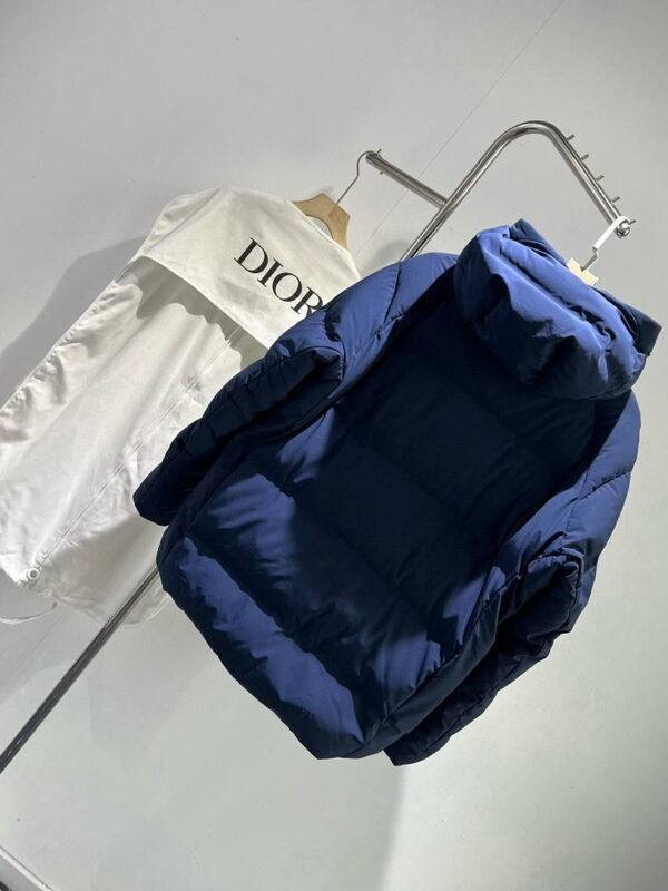 CD HOODED PUFFER COAT