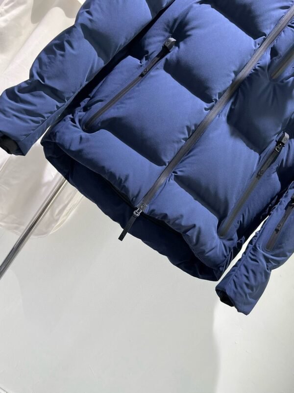 CD HOODED PUFFER COAT