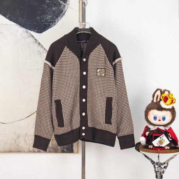 WhatsApp Image 2025-11-21 at 01.11.35_8f21cc18 LV COTTON BROWN KNITTED