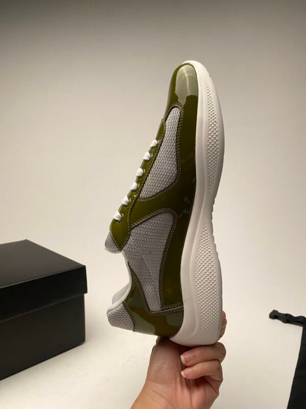 PRDA Trainers with Mesh Panels and Contrast Smooth Overlays - Olive Green