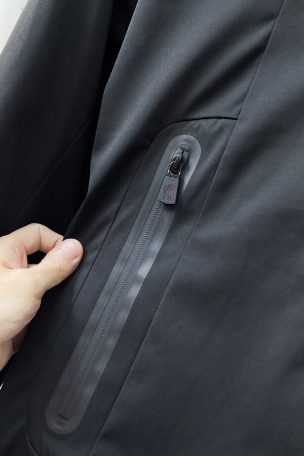 MNCLR Hooded Zip Jacket