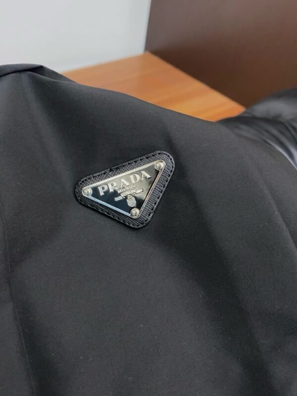 PRDA Zip-Front Gilet - Black