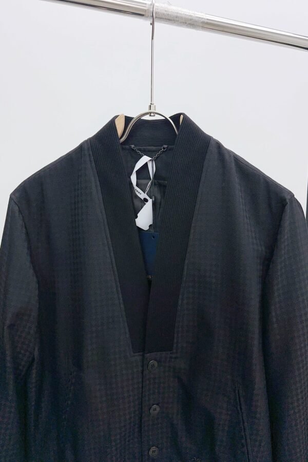 LVE Lightweight Buttoned Jacket – Black