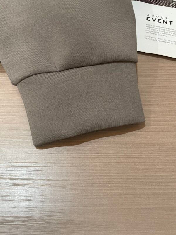 HRMS Graphic Appliqué Jumper – Taupe