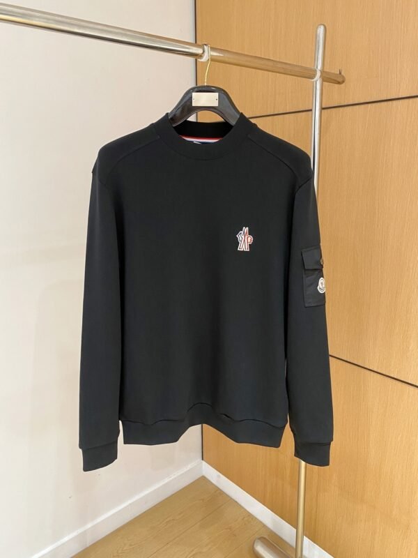MNCLR Crew Neck Jumper - Black