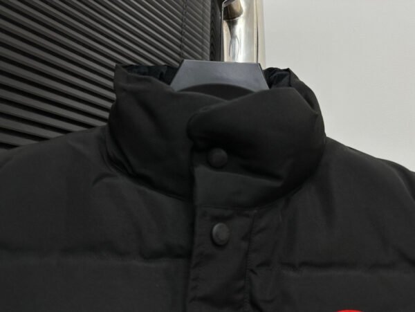 CG Puffer Gilet with Front Pockets - Black
