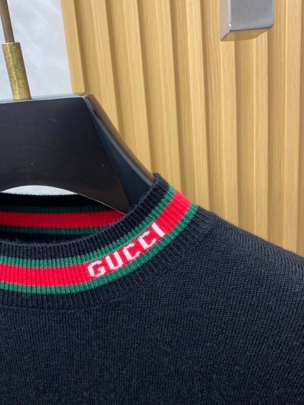 GCCI Crew Neck Jumper With Signature Stripe Trim