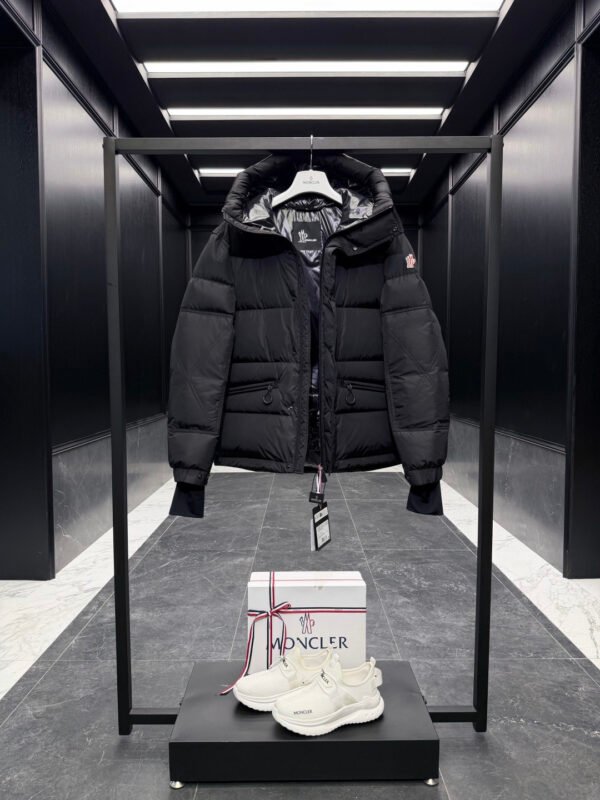 MNCLR Hooded Puffer Jacket - Black