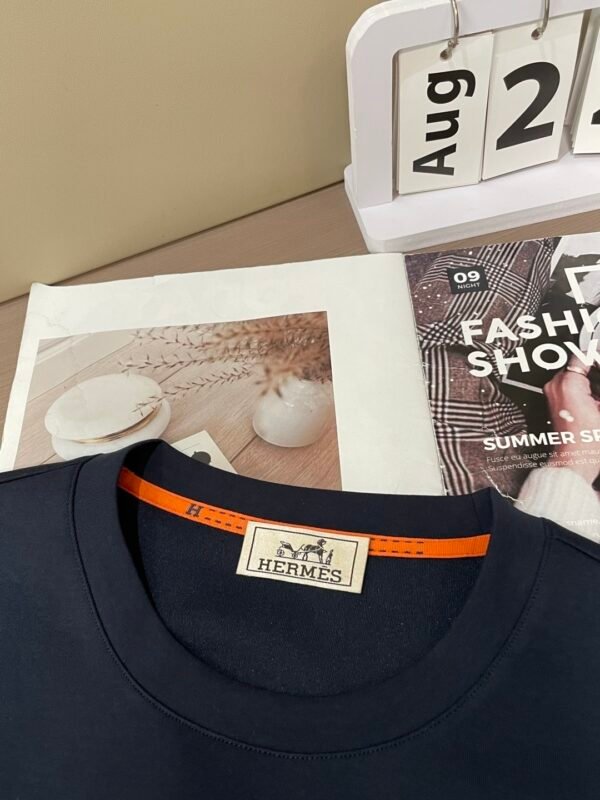 HRMS Classic Crew Neck Jumper - Navy Blue