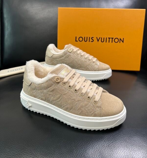 LVE Time-Out Monogram Suede Trainers – Beige