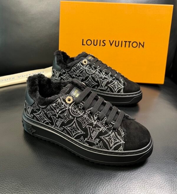 LVE Time-Out Monogram Suede Trainers – Black