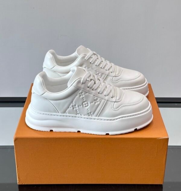 1 LVE Men’s White Luxury Low-Top Trainers