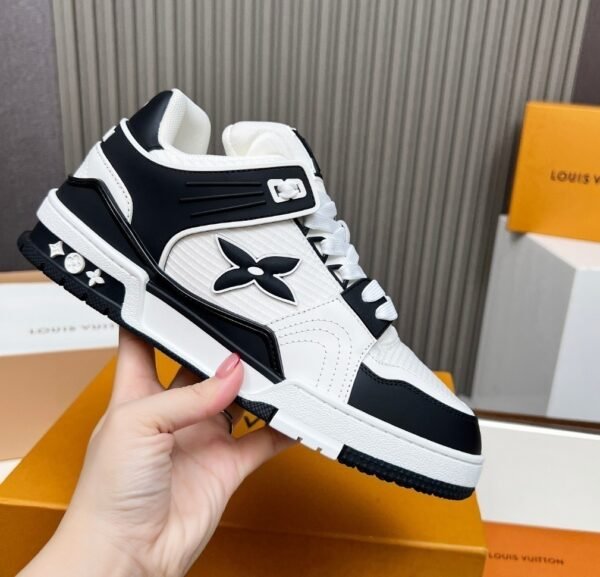 LVE Streetwear Trainer Sneaker – White Black Edition