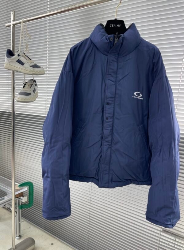 BLNCG Loop Sports Icon Reversible Puffer Coat – Dark Blue