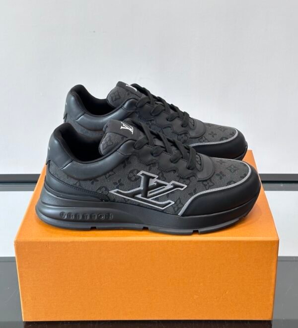 LVE Monogram-Style Low Trainers - Black