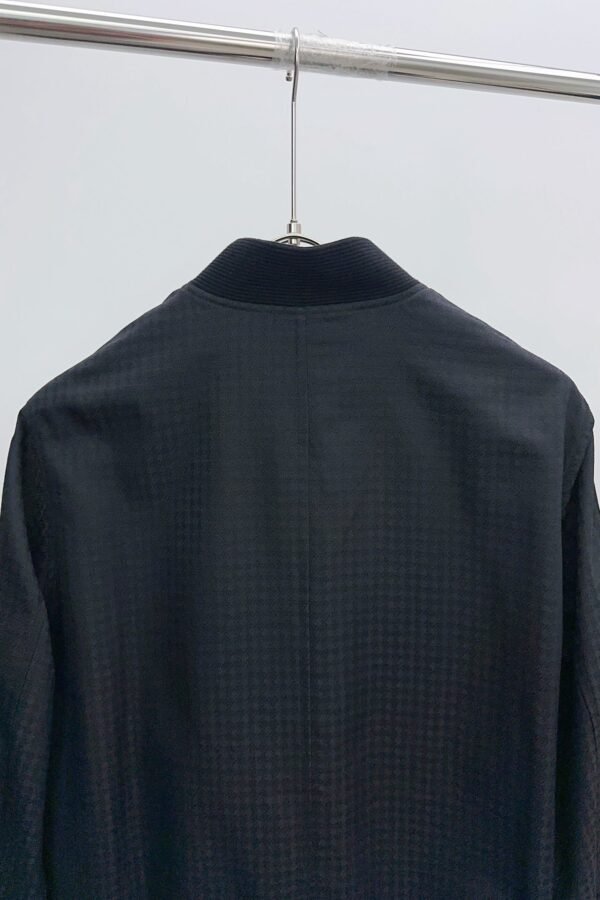 LVE Lightweight Buttoned Jacket – Black