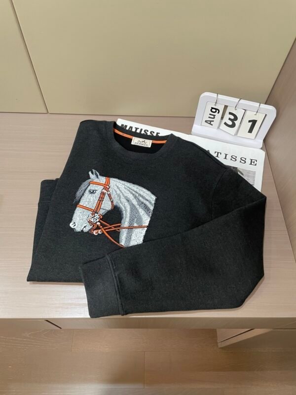 HRMS Embroidered Horse Crew Neck Jumper - Black