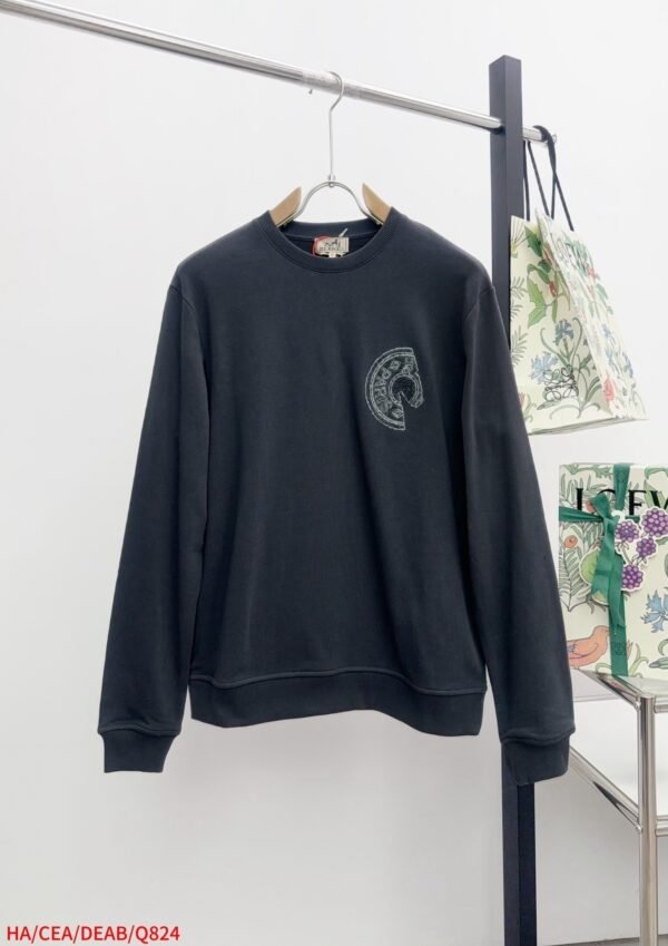 19a1e6d1 HRMS Crew Neck Jumper - Black
