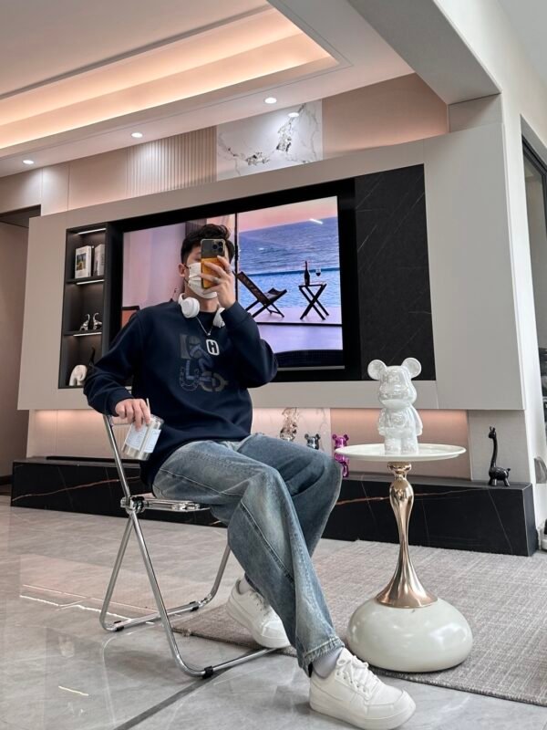 1b33ae66 HRMS Graphic Appliqué Jumper – Navy Blue